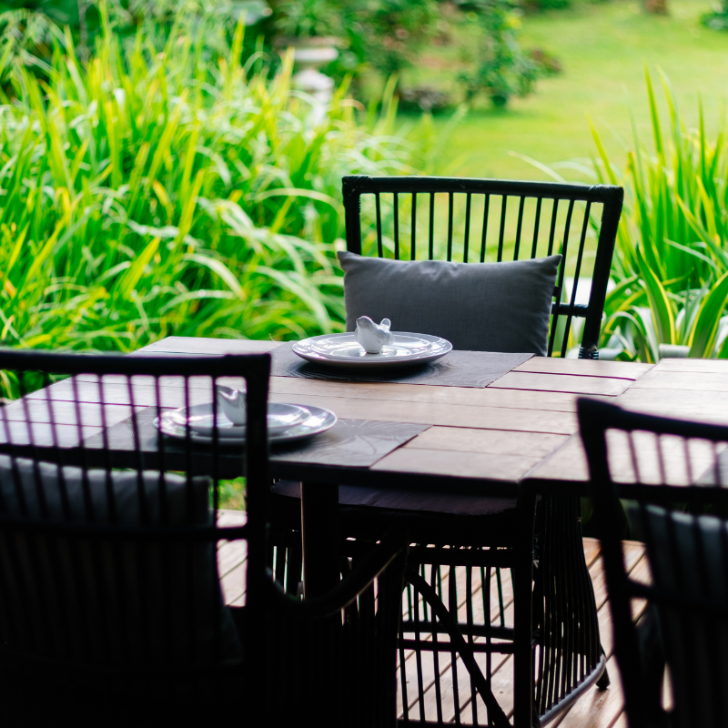 Outdoor Dining Furniture