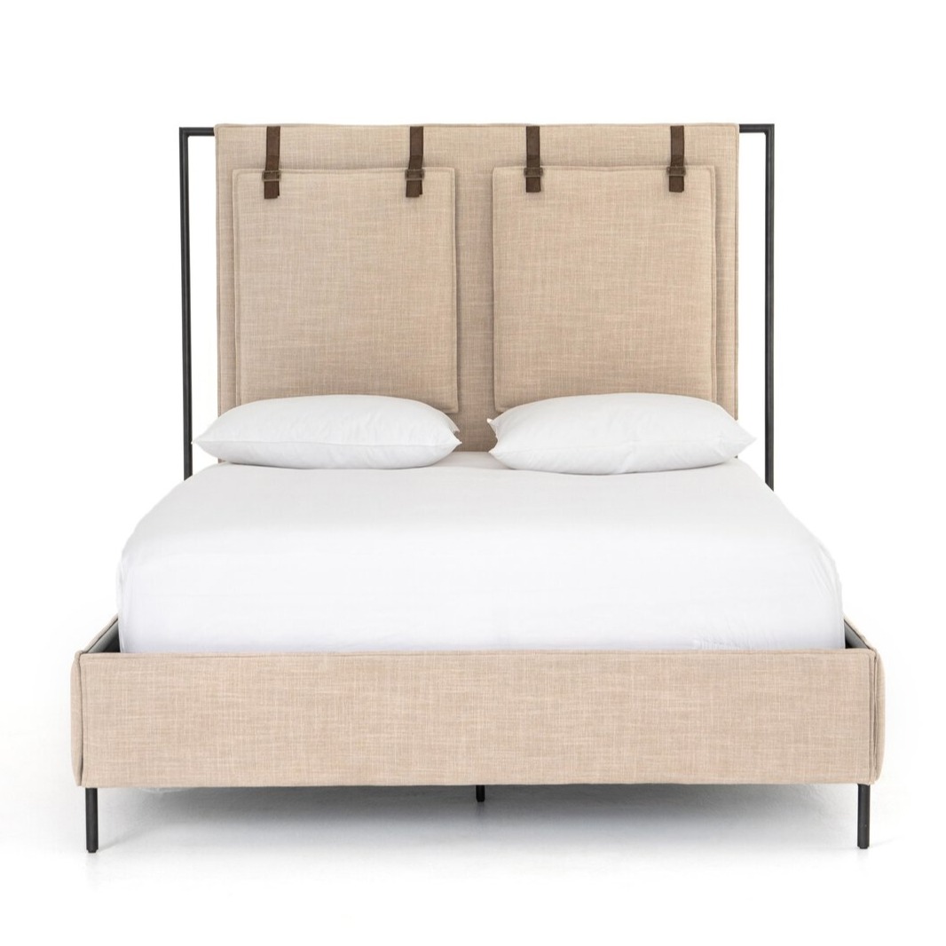 Leigh Uph Queen Bed